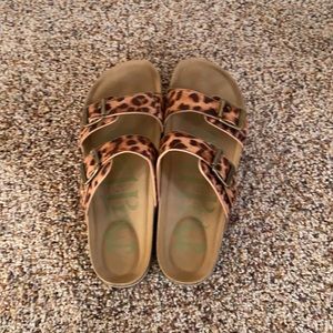 Women’s Mad Love Cheetah Sandals: SIZE 7